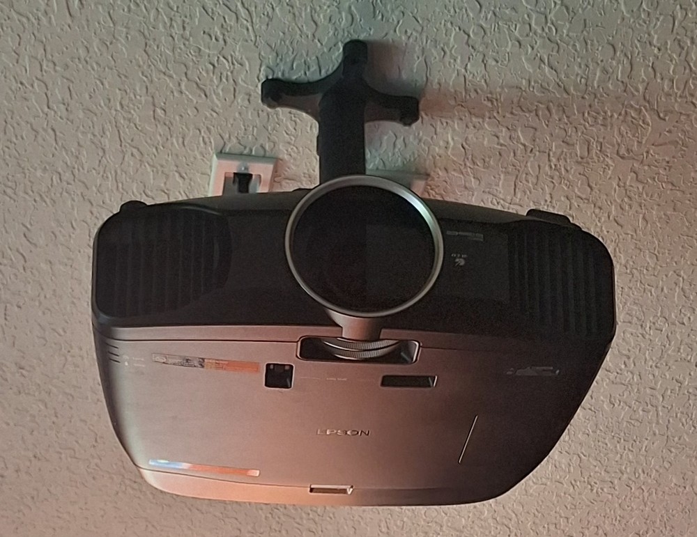 HOME THEATER SYSTEM