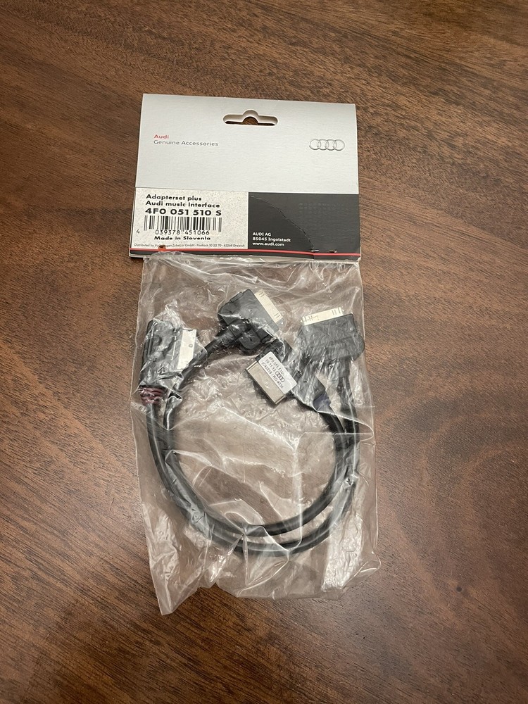 AUDI ADAPTER SET IPHONE IPOD USB PLUS AMI CABLES AUDI MUSIC INTERFACE 4F0051510S