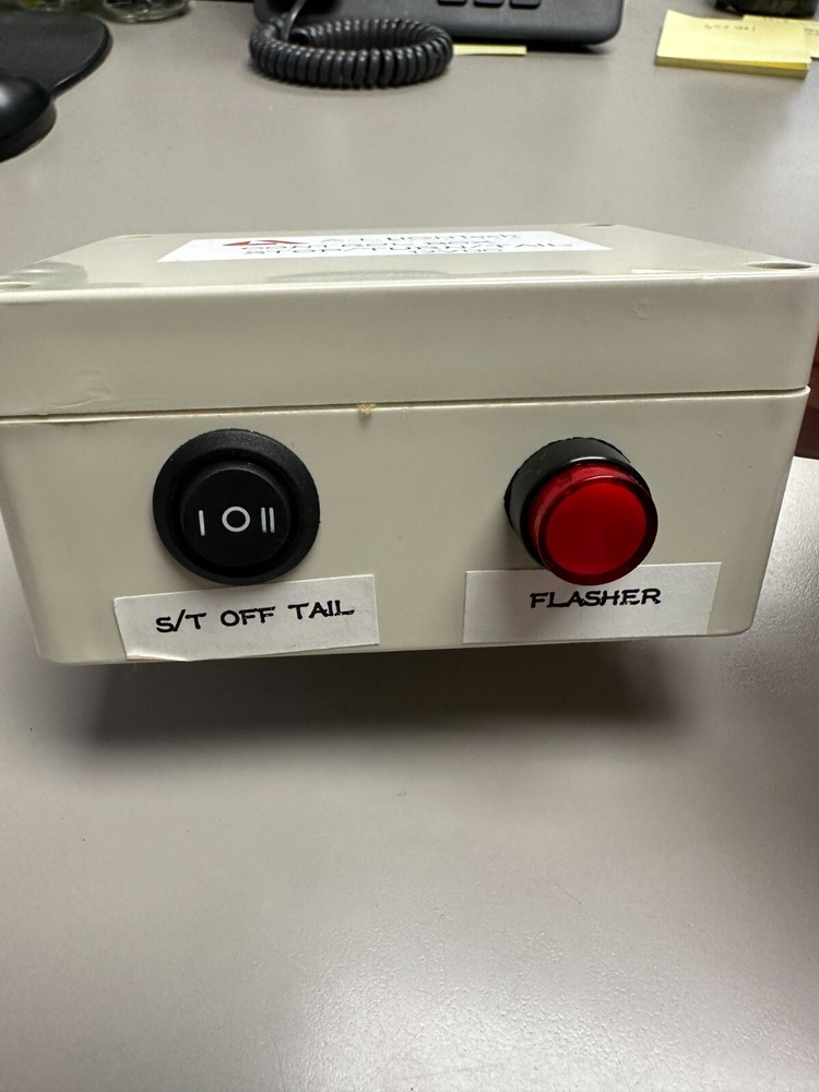 A.L. Lightech Control Box -- Stop/Tail/Turn Light Tester - 000-20-005