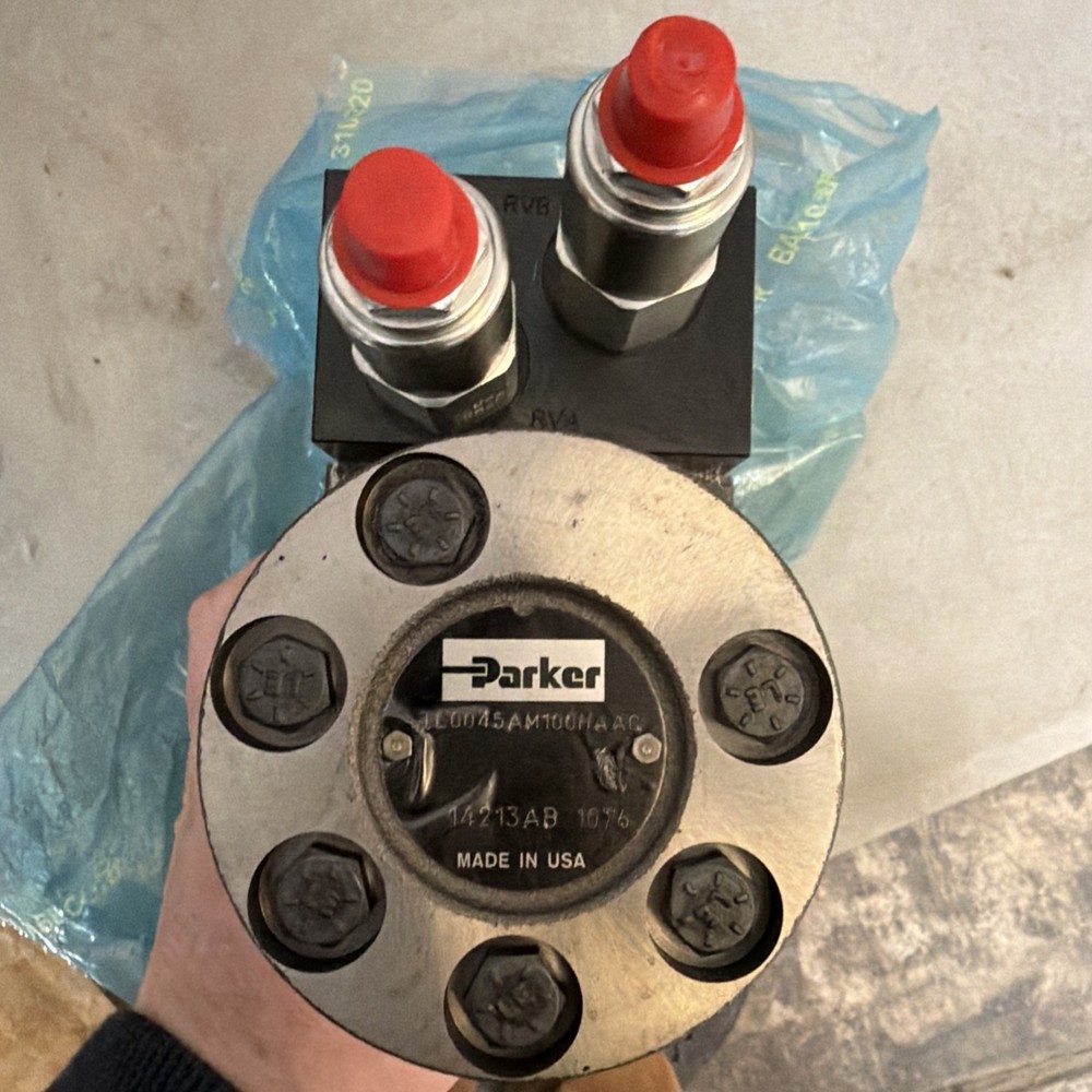 Parker TE-0045AM100HACC Pump New!