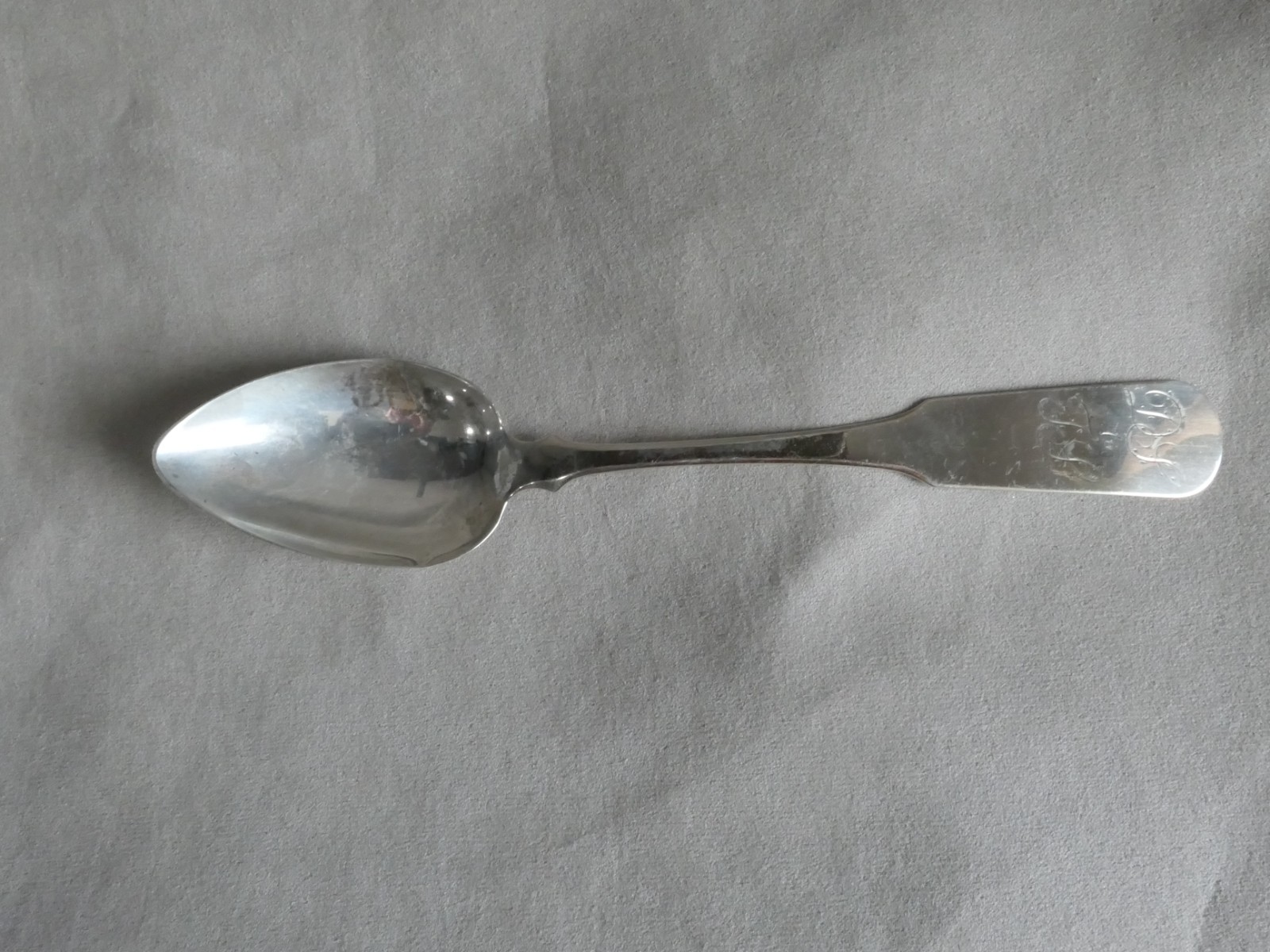 American Coin Silver Spoon JJ LOW & CO Boston MA 9.25” : 38.6g