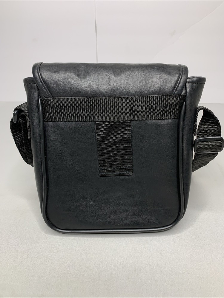 CD Projects Portable Carry Case For CD Player And Accessories With Strap P155