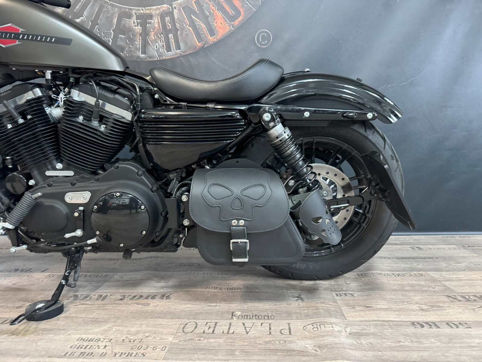 Sporty Skull Bag Suitable For Harley Davidson Sportster 883 48