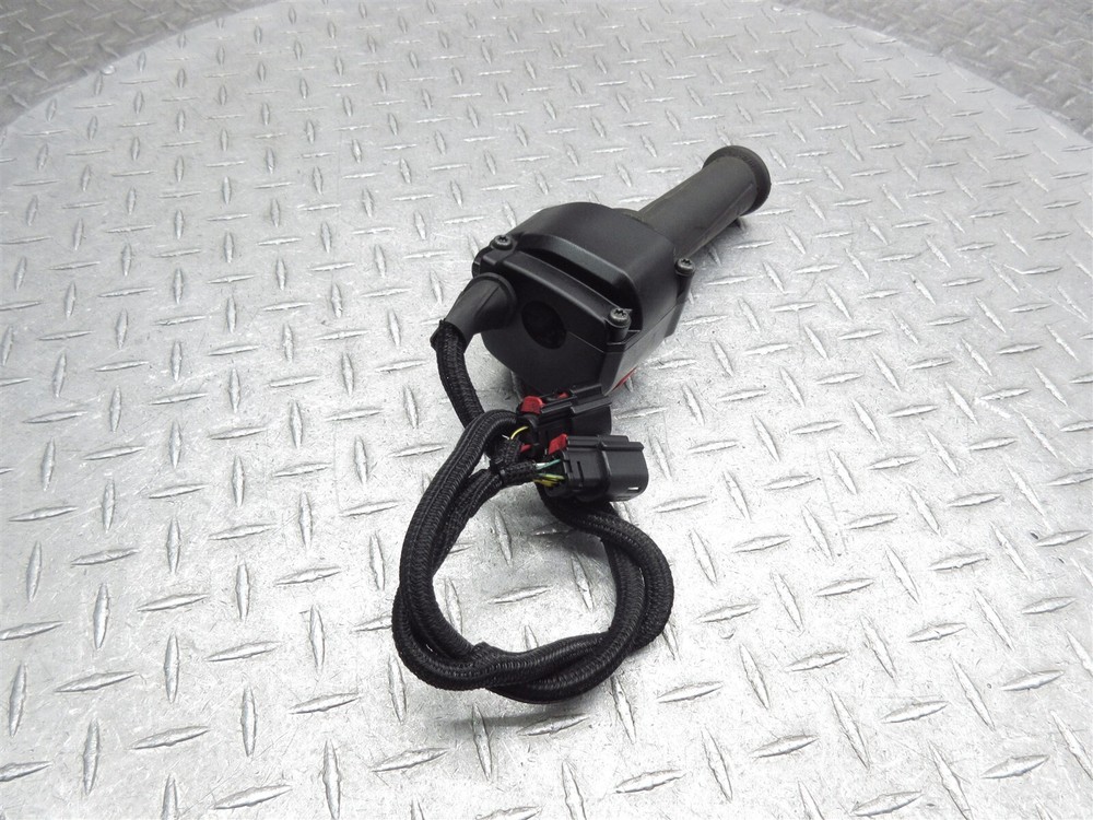 2021 21 Can-Am Ryker 900 OEM Right Handlebar Control Switch Grip