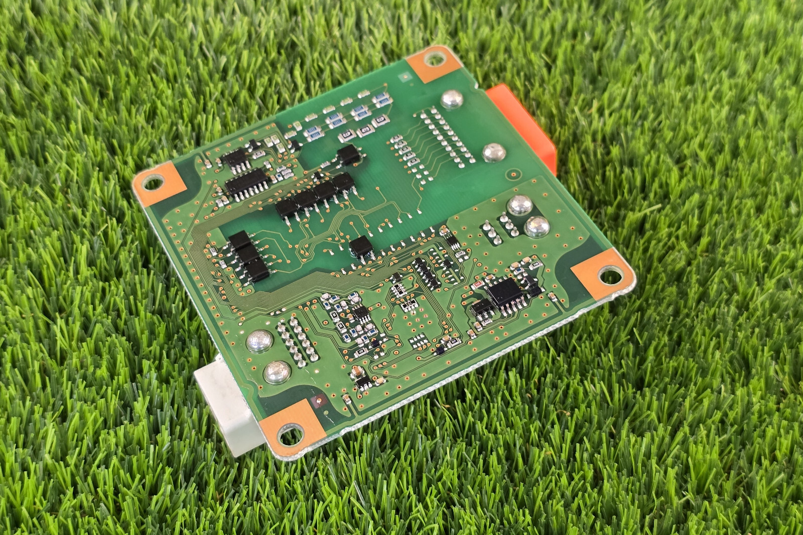 Toyota Prius C 2012-2017 Hybrid Battery Voltage sensor 89892-52011 with wire OEM