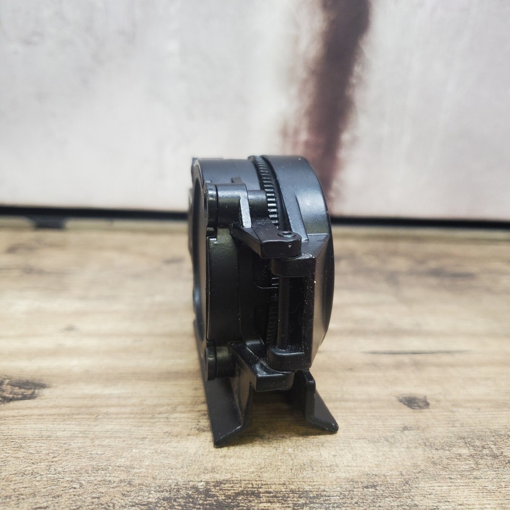 MEADE Magnetic Folding Compass Metal Case