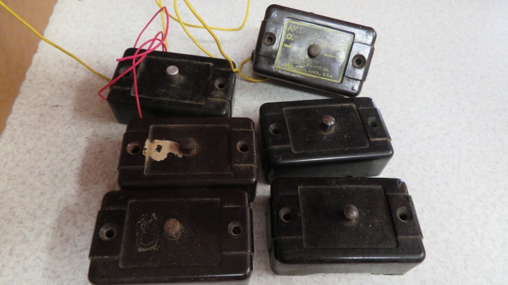 6- AMERICAN FLYER CONTROL BUTTON LOT S GAUGE