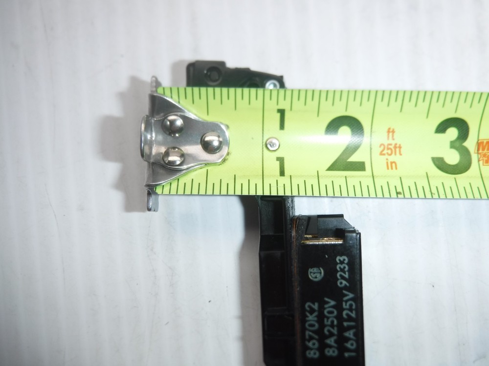 8670K2 / 8A250V / 16A125V Trigger Switch ** Screws Not Included **