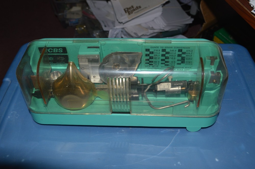 RCBS RELOADING SCALE MODEL 10-10, NO MANUAL