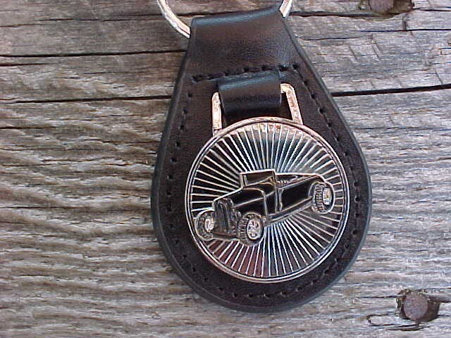 1932 FORD ROADSTER HOT ROD CHROME LEATHER KEY FOB NOS Hi-QUALITY KEY HOLDER