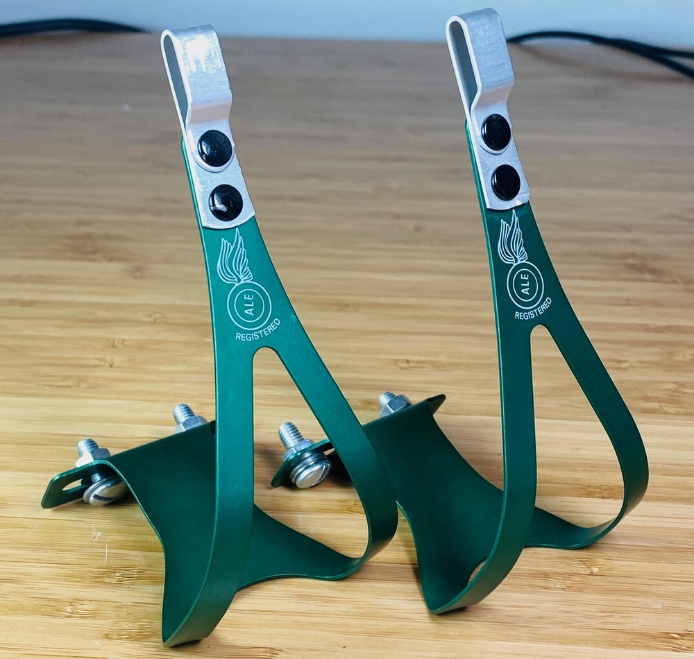 NOS ALE Alloy Single Strap Toe Clips - Forest Green Anodized - Size Medium