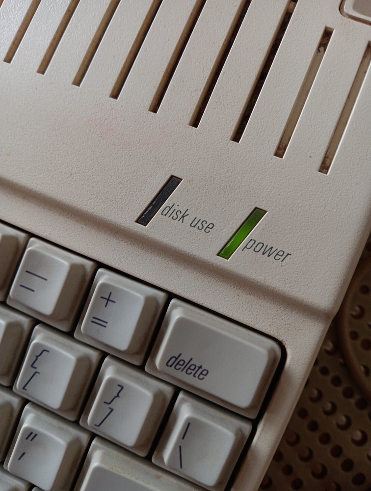 Vintage Apple IIc 2c A2S4100 - Computer and Power Supply Plus Extras Mouse, Disk