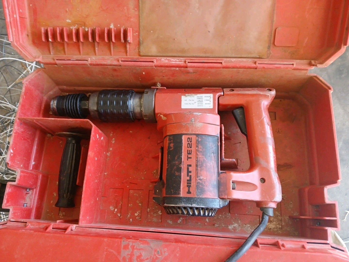 HILTI TE 22 Corded Hammer Drill With 1 Bit And Case