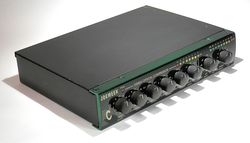 JoeMeek MC2 Half-Rack Optical Compressor, Limiter and Stereo Imager