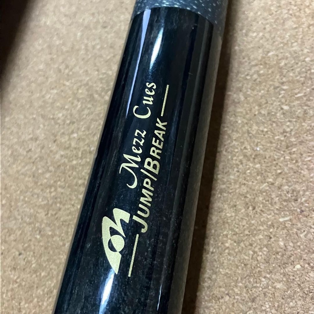 Mezz Jump & Break Cue with Case Used Pool Stick