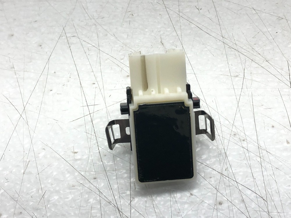 2021-2023 MUSTANG MACH-E TEMPERATURE HUMIDITY CONTROL SENSOR OEM