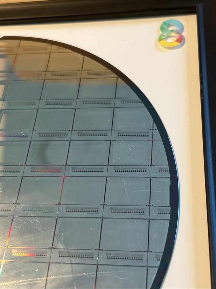 200mm pattern Silicon wafer Collection 735um Wafer Come With A Frame