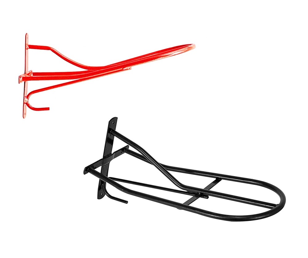 WALL CHAIRREST STABLE WITH HARNESS