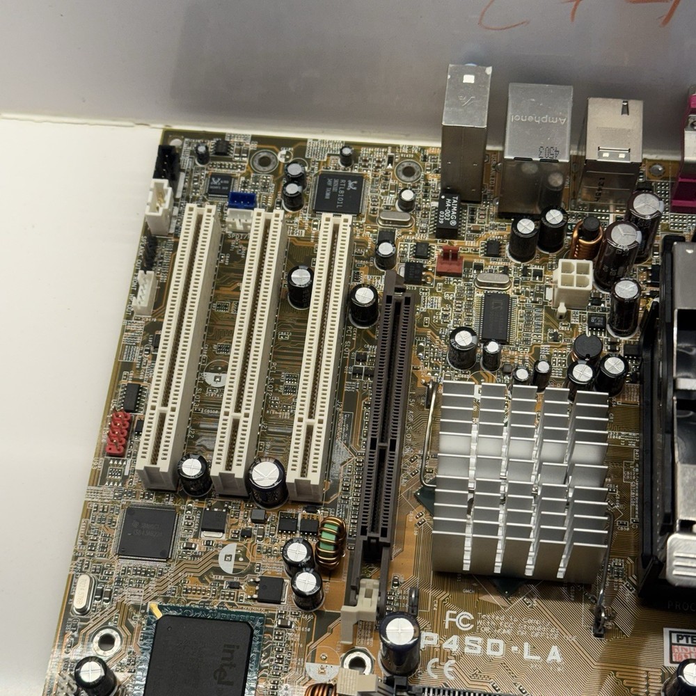 Asus P4SD-LA Motherboard