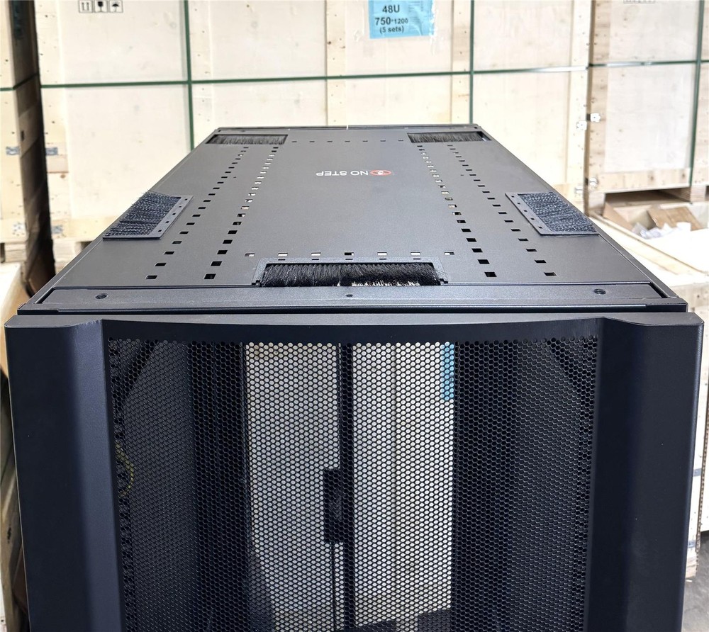AR3100 ENCLOSURE 42U SERVER RACK DATA CABINET PULSE DELL VERTIV APC RACKS