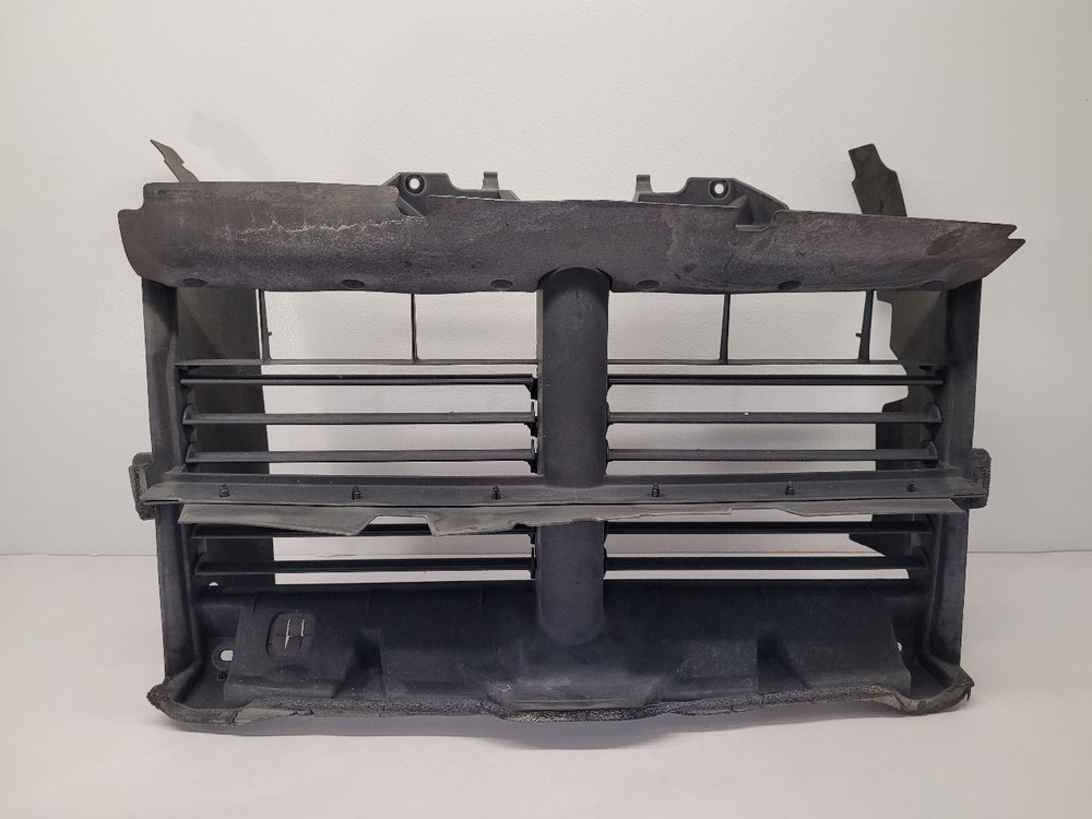 2014 Dodge Ram 1500 Air Shutter