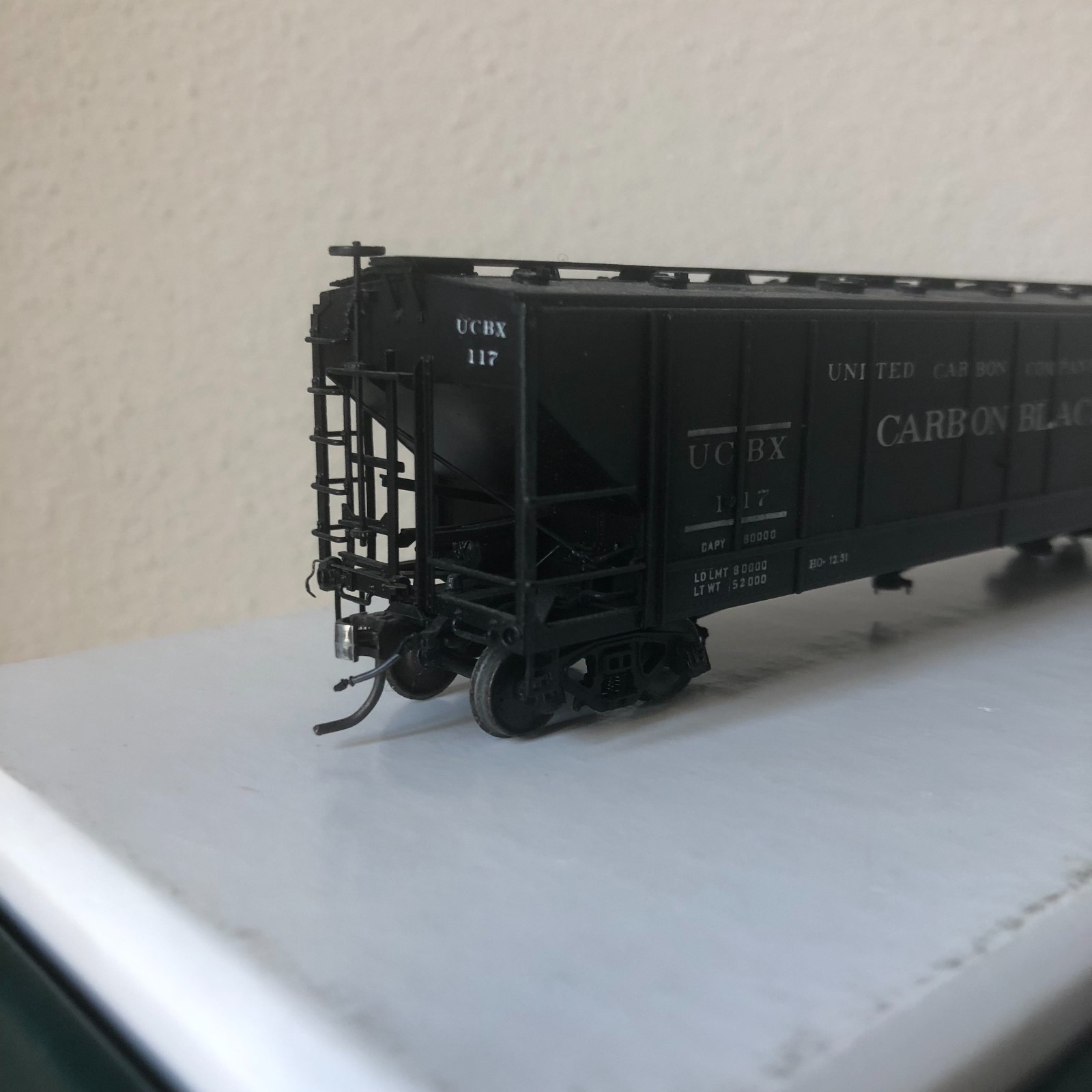 Overland Models HO Brass United Carbon Company Carbon Black UCBX 117 Covered Hop