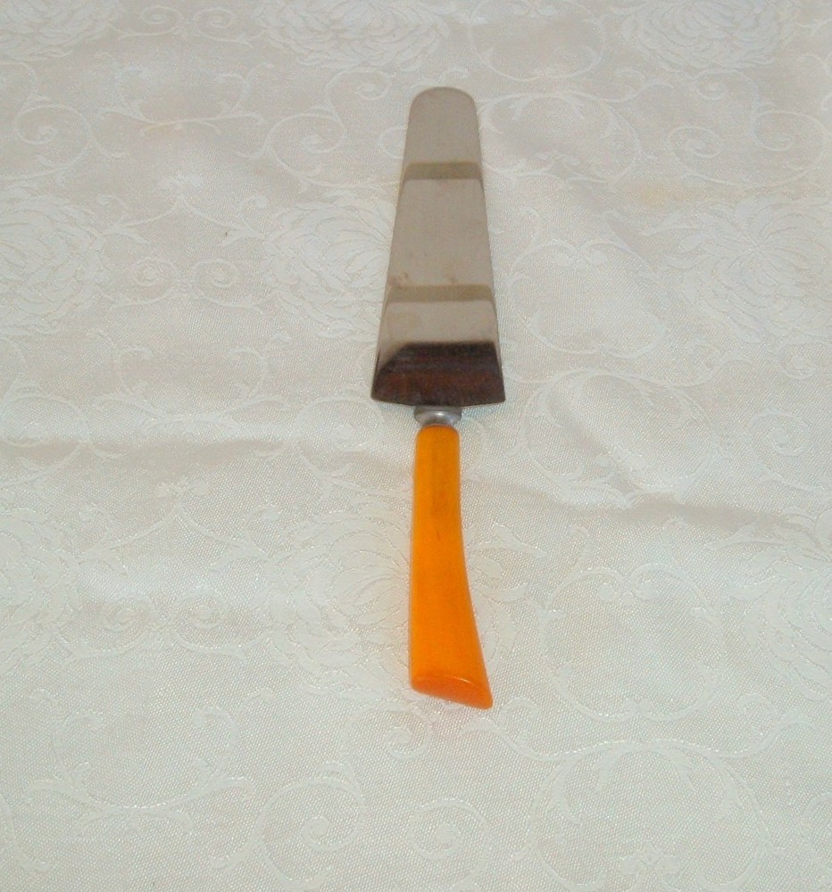 Bakelite Cake Server Wanamingo Lumber Helleckson Yard MN