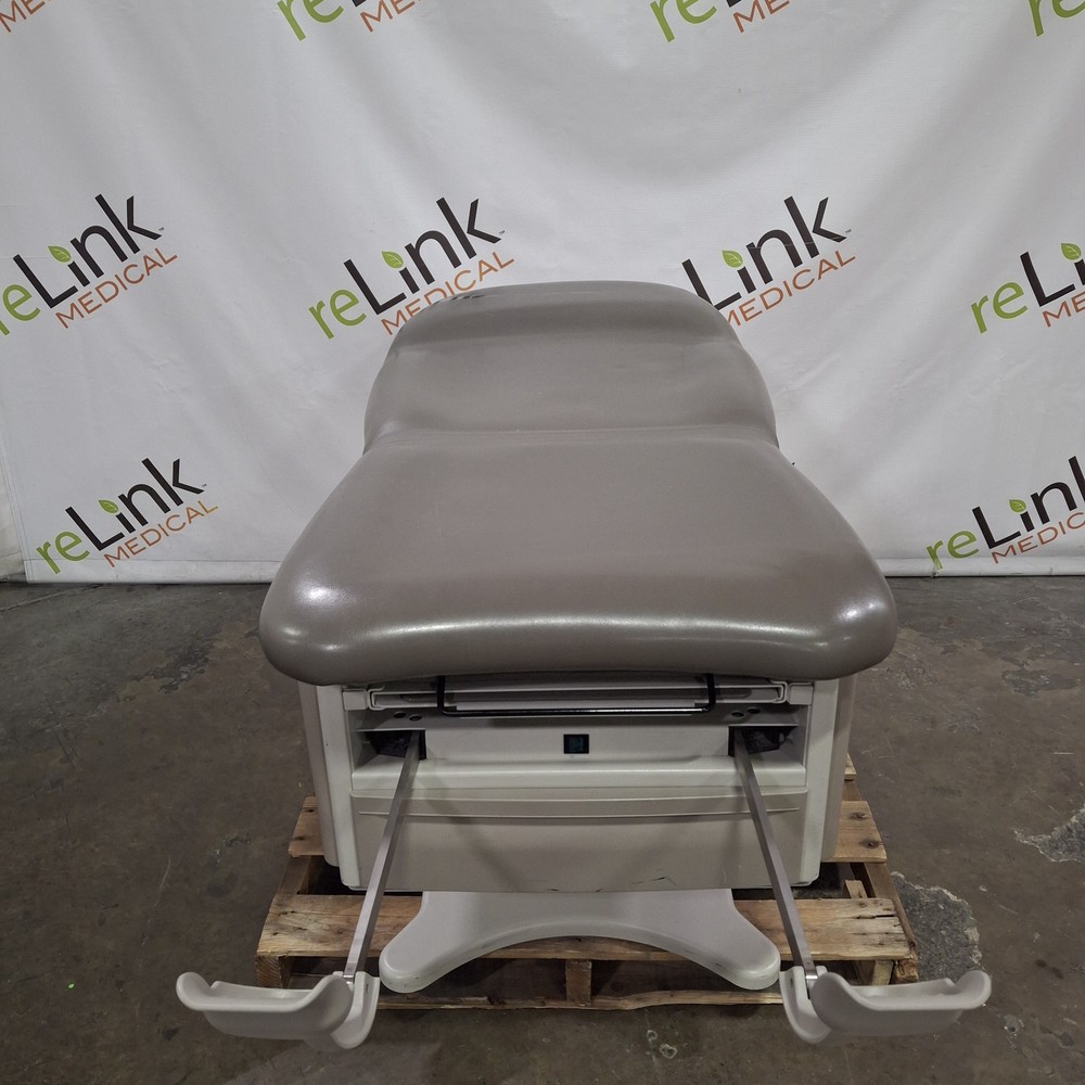 Brewer 6501 Access High-Low Exam Table