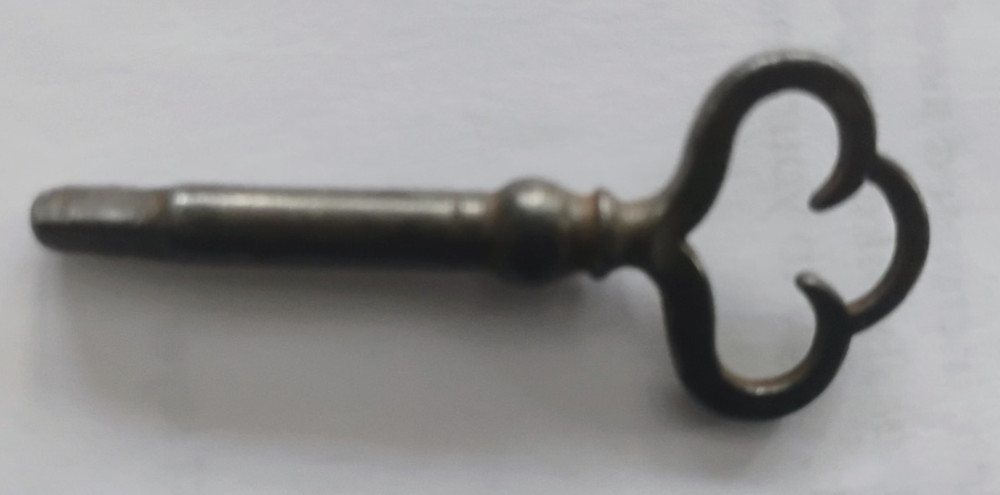 Antique TREADLE SEWING MACHINE SKELETON KEY w/ 4 SIDES