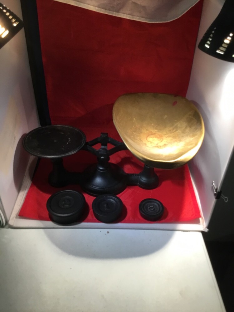 #4 antique scales with 3 weights