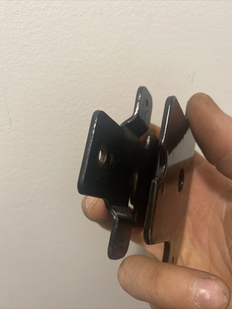 Mercruiser thunderbolt distributor module mounting bracket