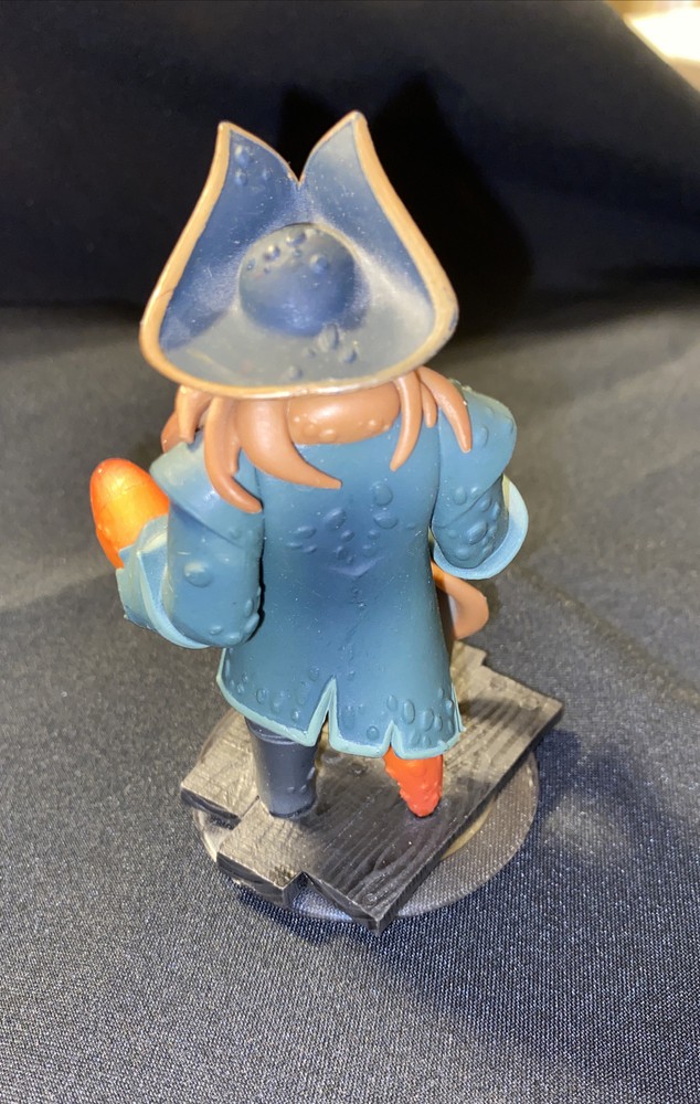 Disney infinity captain Hook and jack sparrow figures