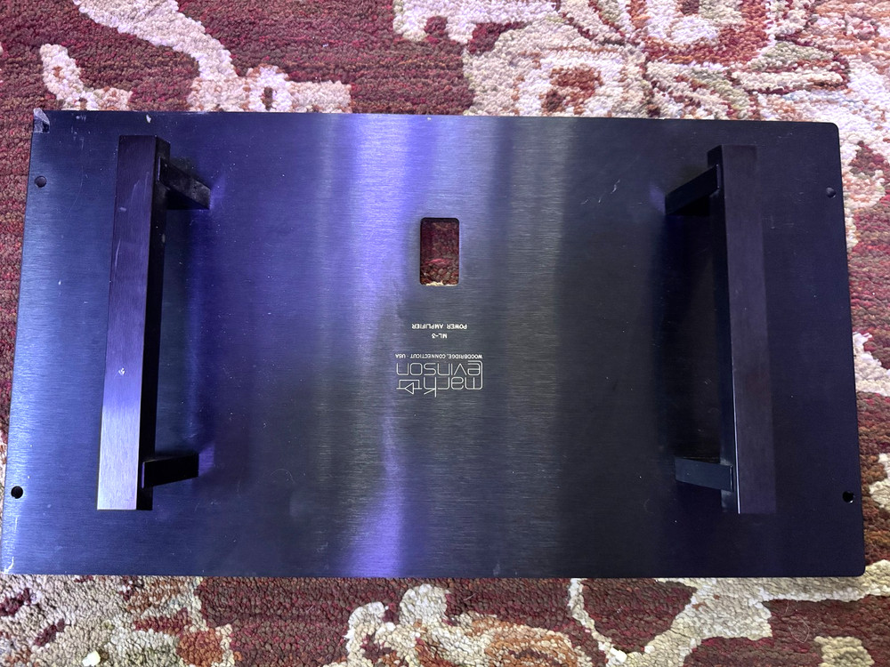 Mark Levinson ML-3 amplifier front panel .