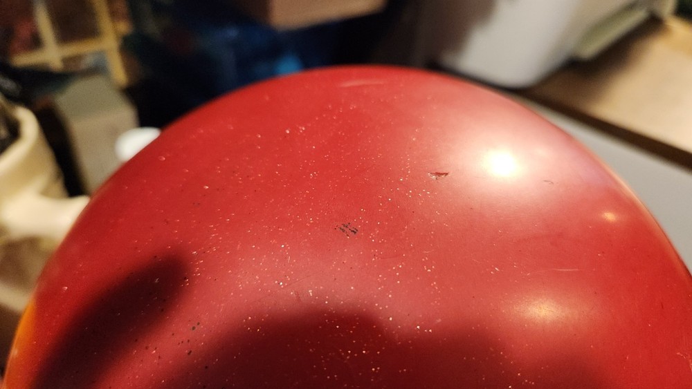 Hammer Black Widow Red Solid Urethane Overseas Bowling Ball 15 lbs Span 4 Inches