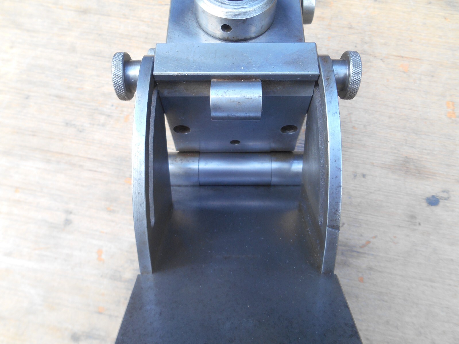 STAR GAUGE CO. 3AT COLLET TILTING INDEXER , WITH 16 COLLETS