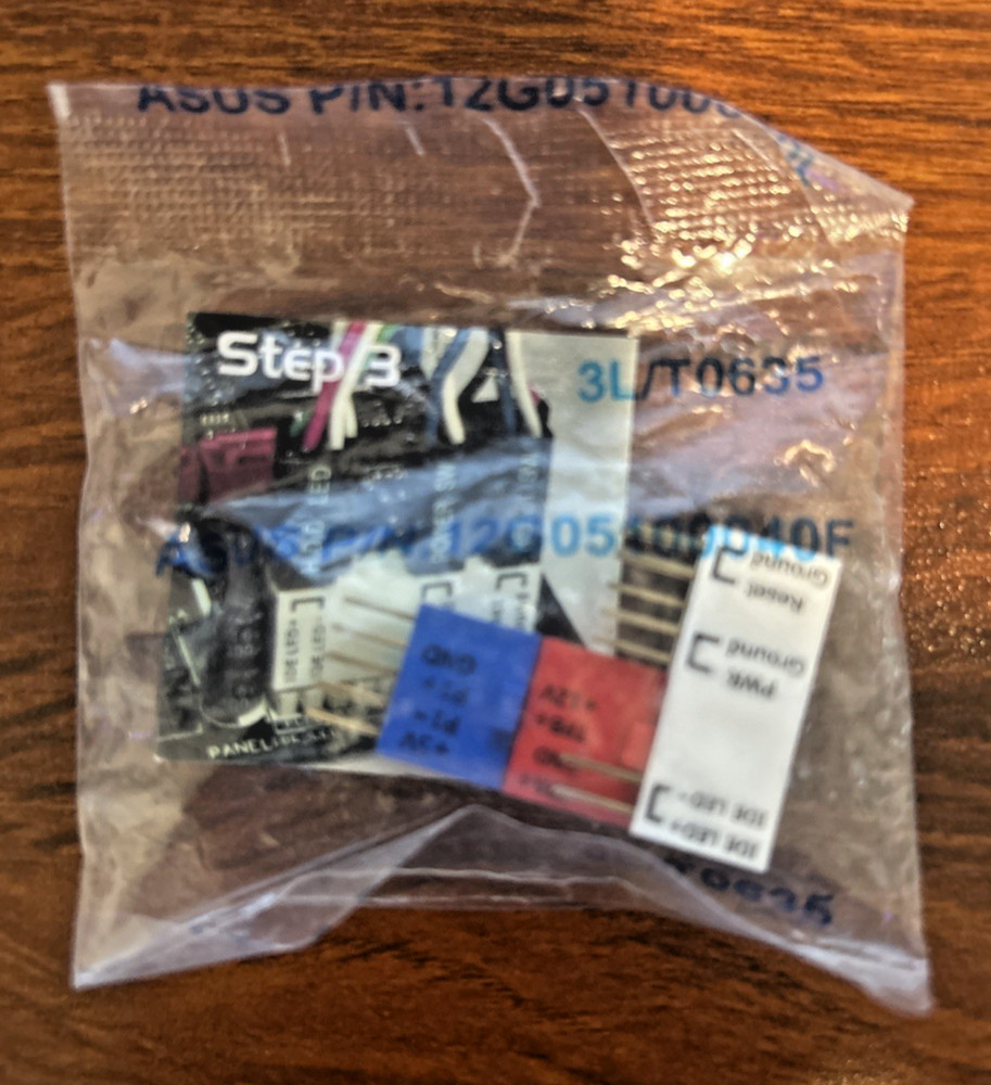 ASUS Q Connector Kit( Usb +1394+panel) 12G05100040F