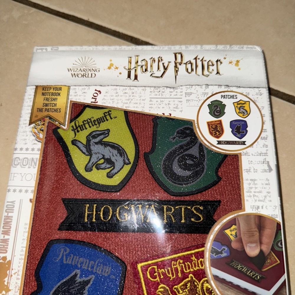 WIZARDING WORLD HARRY POTTER HOGWARTS PATCH NOTEBOOK New Gift