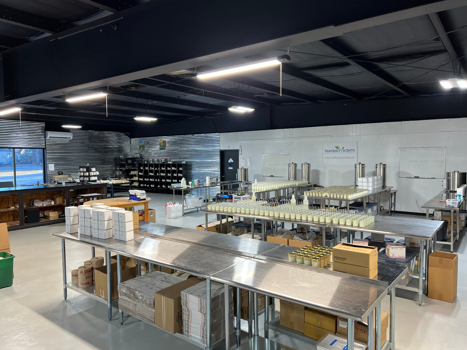 8 oz Mason Jar Soy Wax Candle, Cotton Wick, Strong Scented, Heavenly Scents