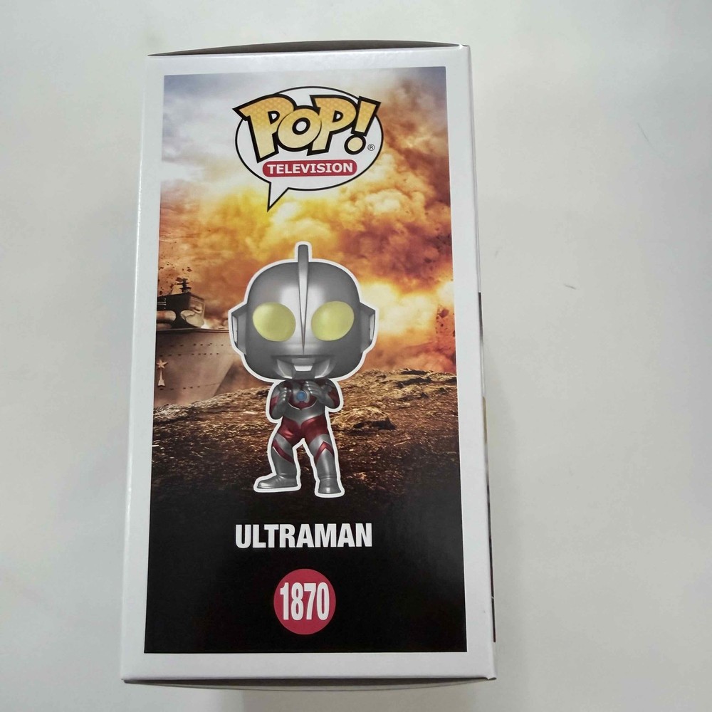 Funko POP! Television #1870 Ultraman (MT) & Protector