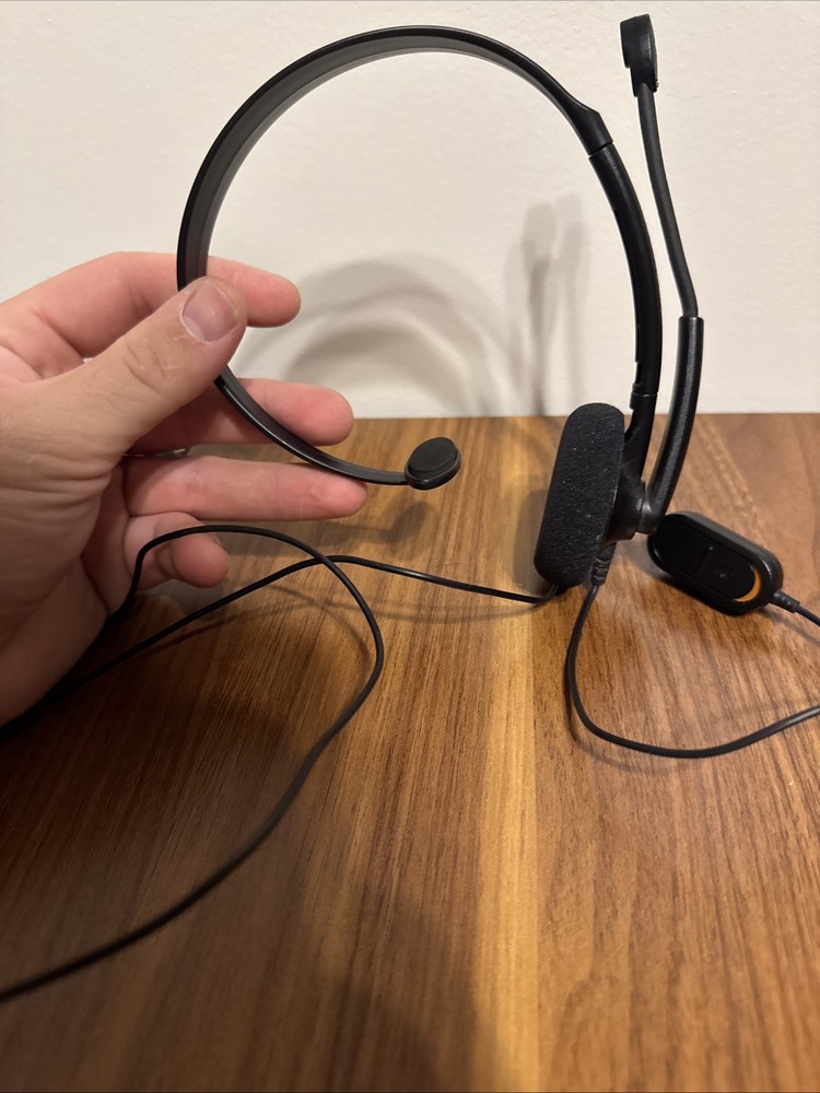 Xbox 360 Headphones Black Untested