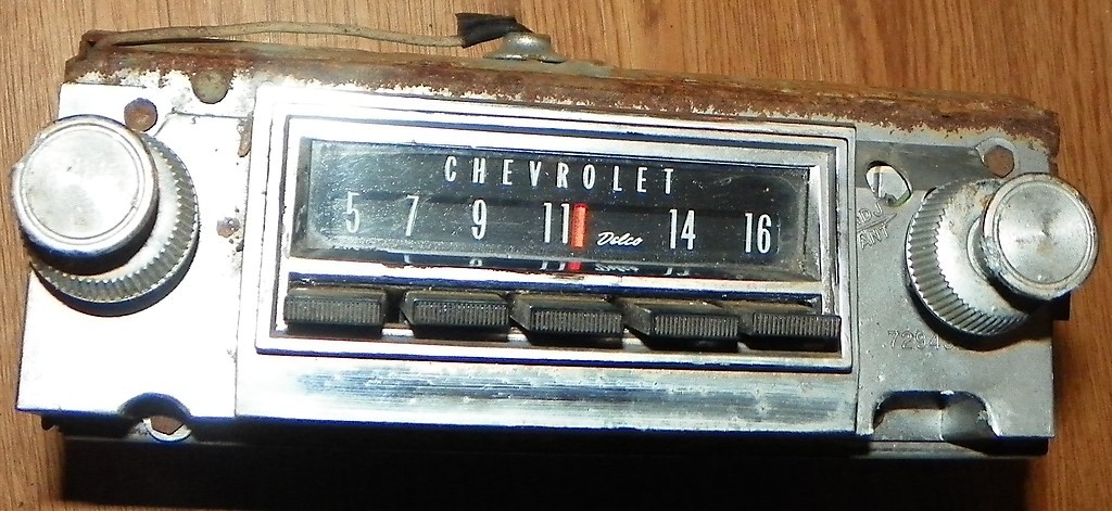 1966 1967 CHEVROLET IMPALA BEL AIR ORIGINAL GM RADIO