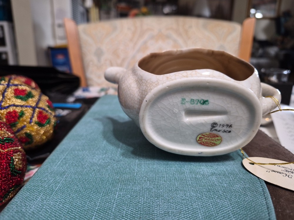 1976 Enesco Tea Pot House