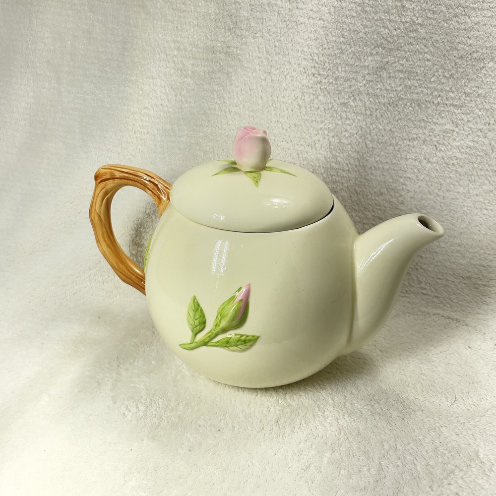 A Telaflora Gift Pink Rose Tea Pot