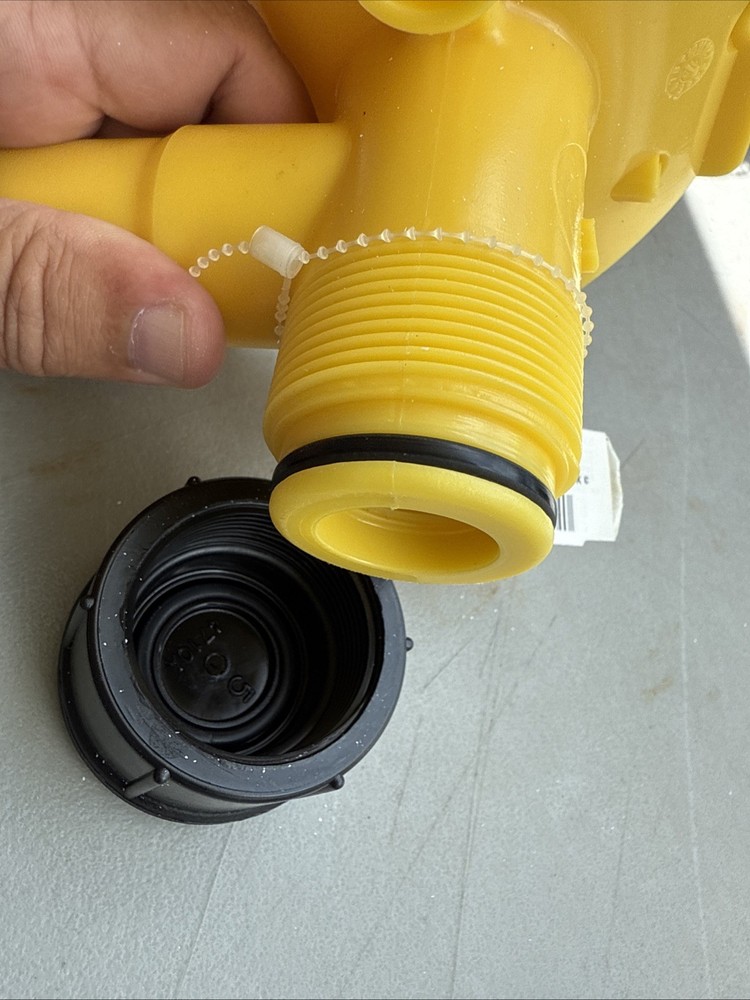 Central Plastics Tapping Tee 3" x 1" IPS 10009399 Yellow