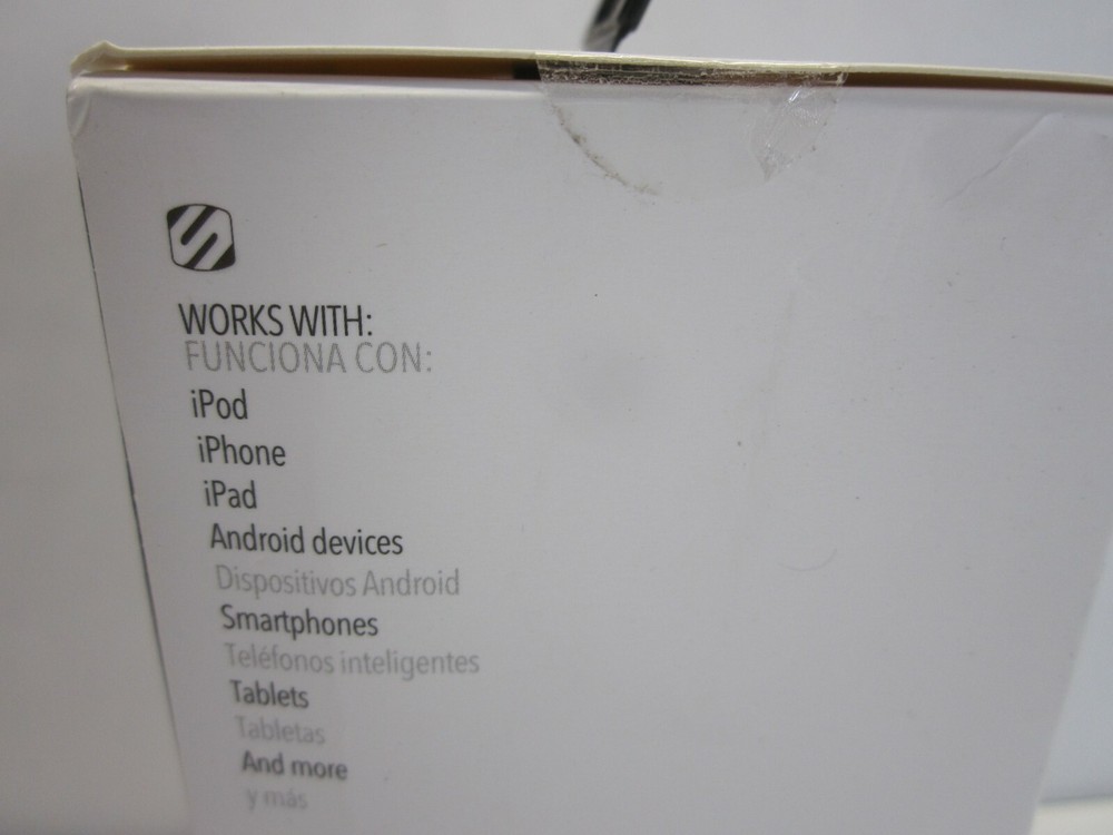 Scosche Digital FM Transmitter w/ Back Lit Display & Flex-Neck (New Sealed)