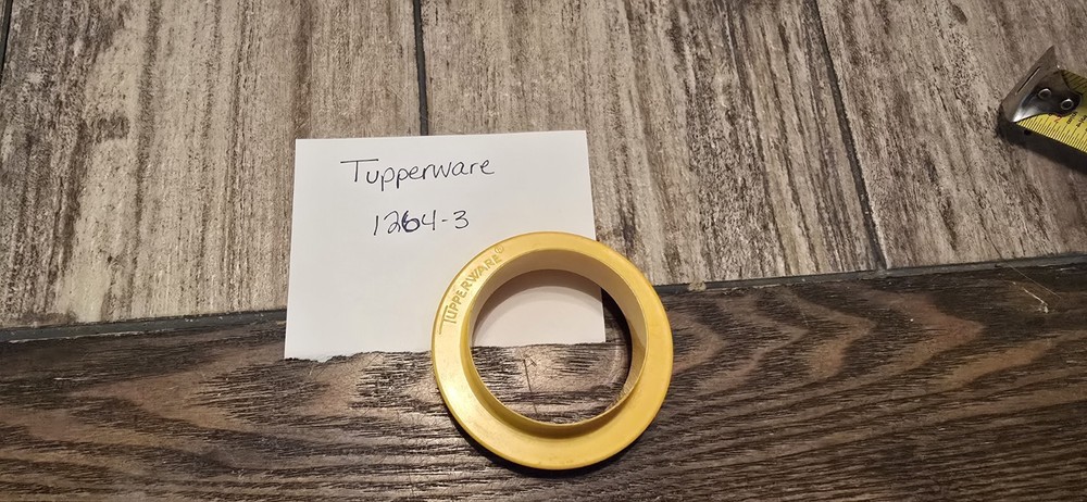 Tupperware Reversible Biscuit Maker Cookie Cutter Mold Round Circle 1264- Yellow