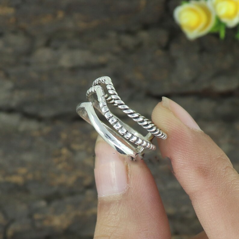 Solid 925Sterling Silver Chevron V Shape Mixed Texture Triple Band Handmade Ring