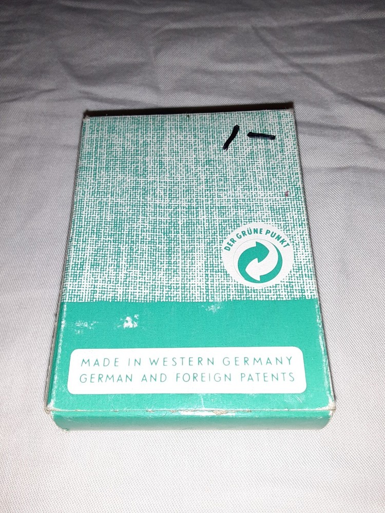 Vintage Needle Threader