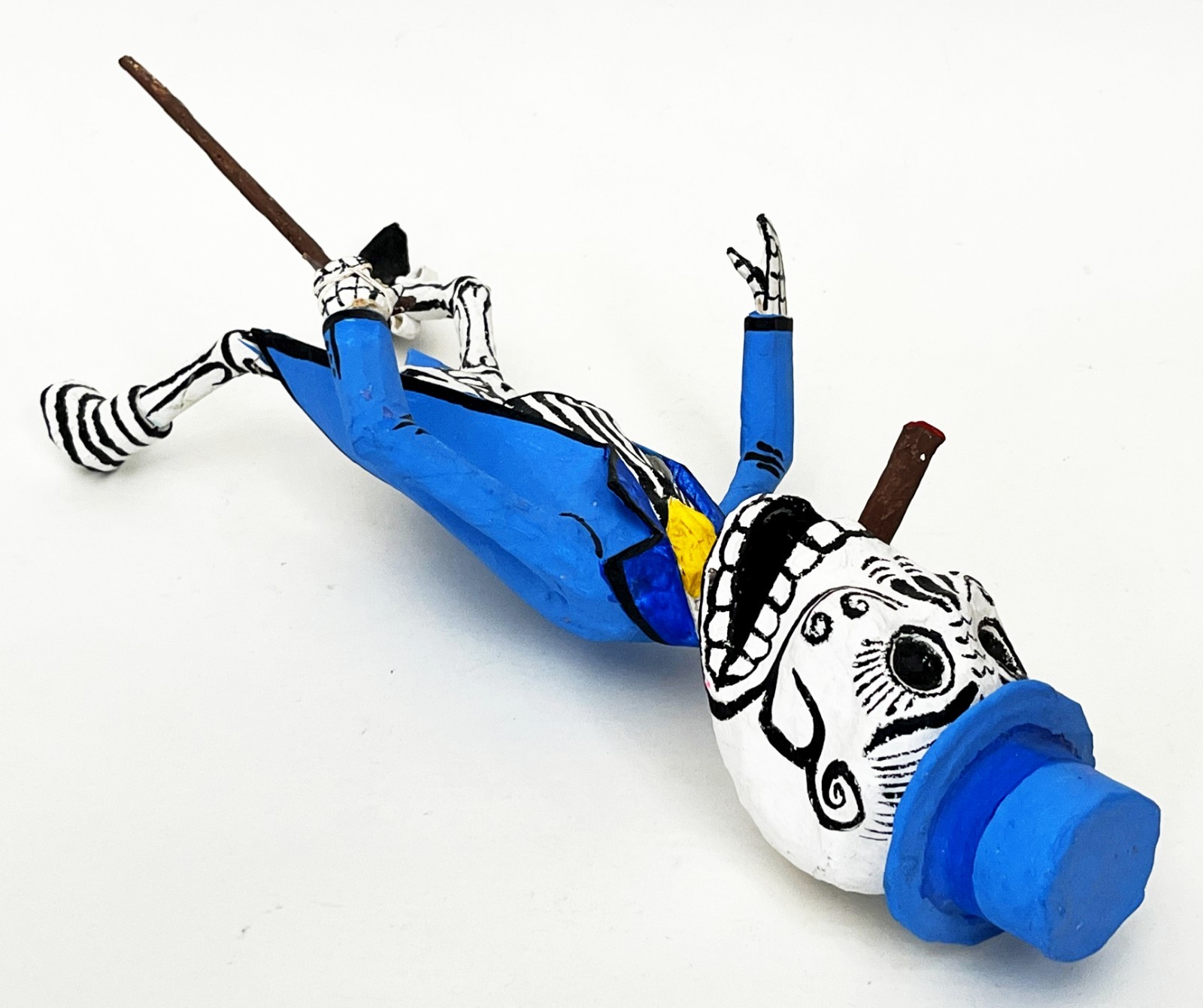 2 1970s SIGNED LINARES MEXICAN CARTONERIA PAPER MACHE SKELETON CATRINA SCULPTURE