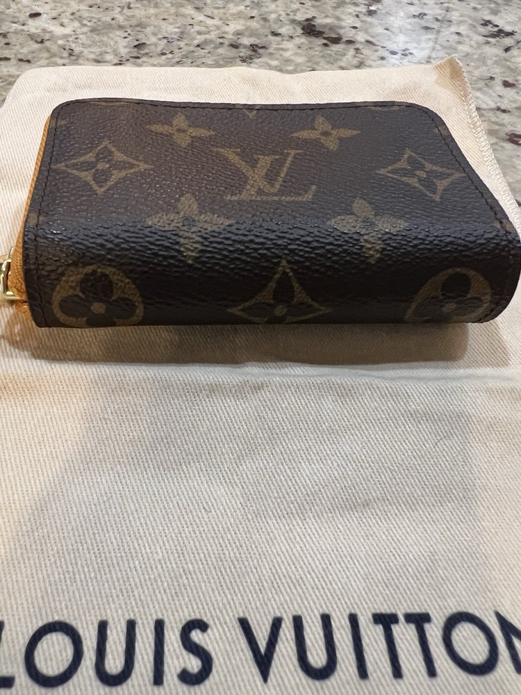 Louis Vuitton Multicartes Imperial Saffron